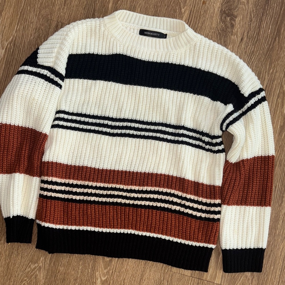 striped crewneck sweater NWOT. Cream, blank and tan